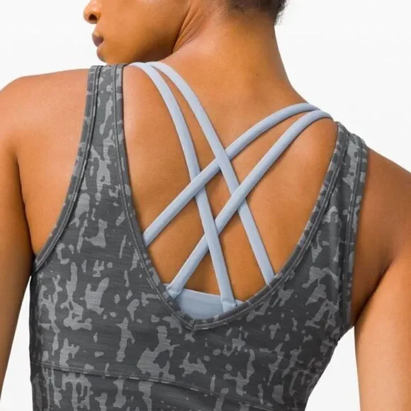 Lululemon Power Pivot Gray Camo Tank Top - Picture 9 of 10